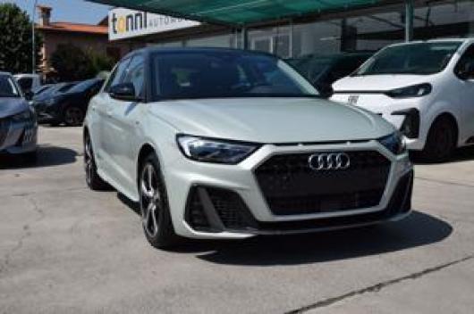 Km 0 AUDI A1