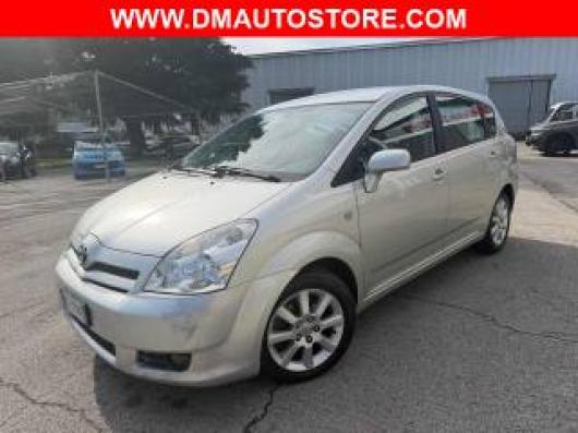 usato TOYOTA Corolla Verso