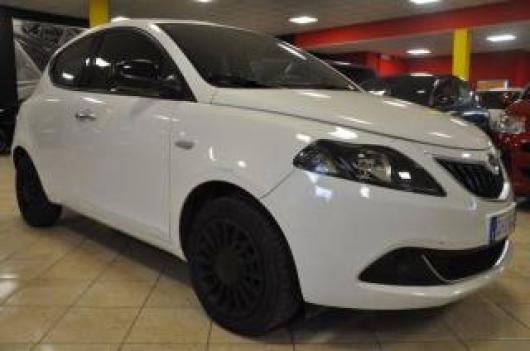 usato LANCIA Ypsilon