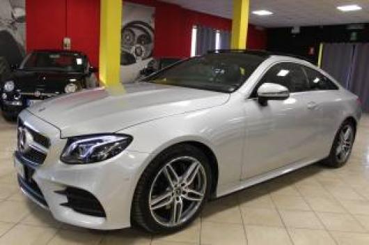 usato MERCEDES E 220