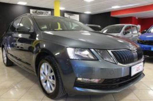 usato SKODA Octavia