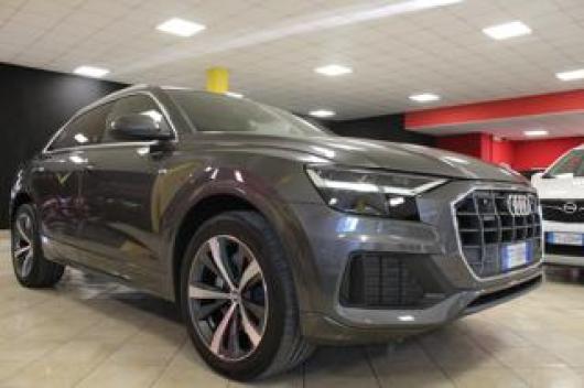 usato AUDI Q8
