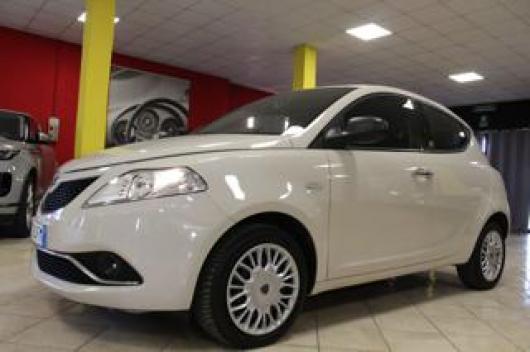 usato LANCIA Ypsilon