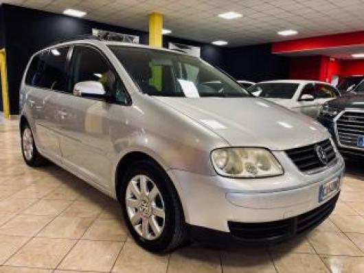 usato VOLKSWAGEN Touran