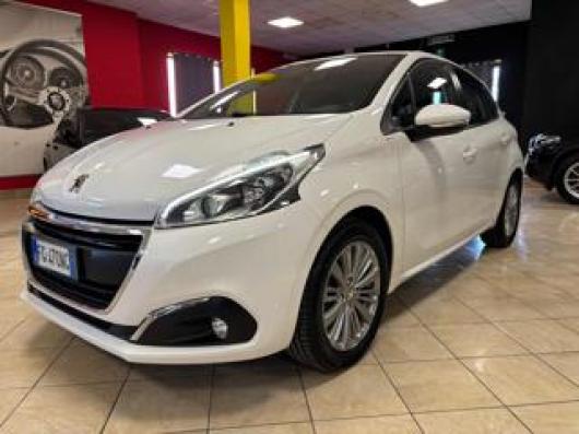 usato PEUGEOT 208