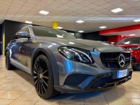 E 220