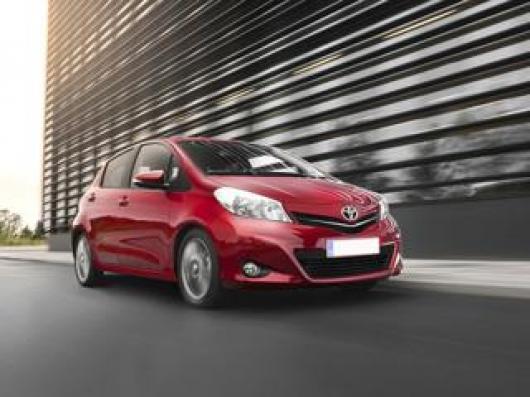 usato TOYOTA Yaris