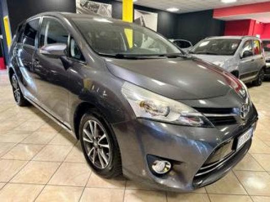usato TOYOTA Verso