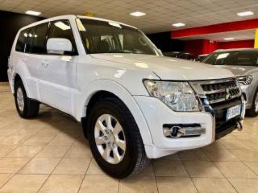 usato MITSUBISHI Pajero