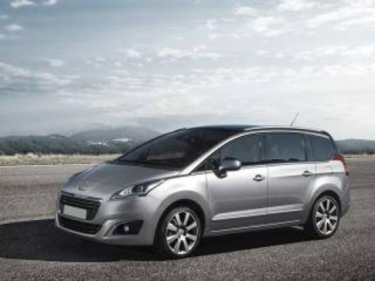 usato PEUGEOT 5008