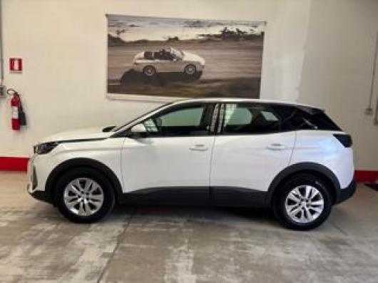 usato PEUGEOT 3008