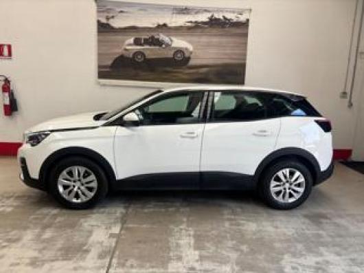 usato PEUGEOT 3008