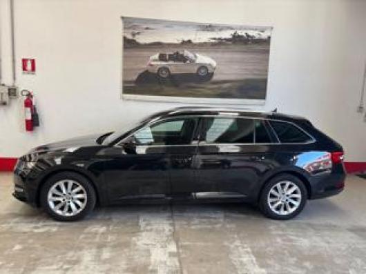 usato SKODA Superb