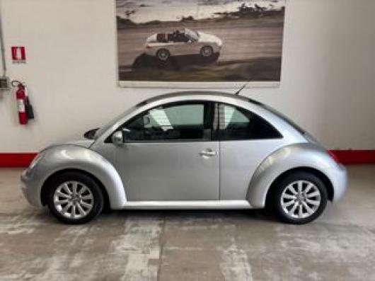 usato VOLKSWAGEN New Beetle