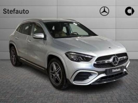 nuovo MERCEDES GLA 200