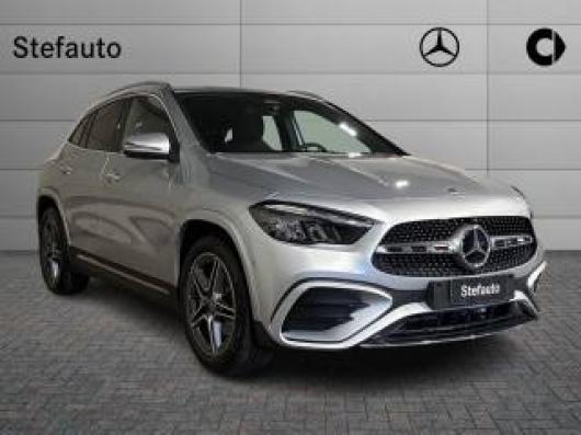 nuovo MERCEDES GLA 200