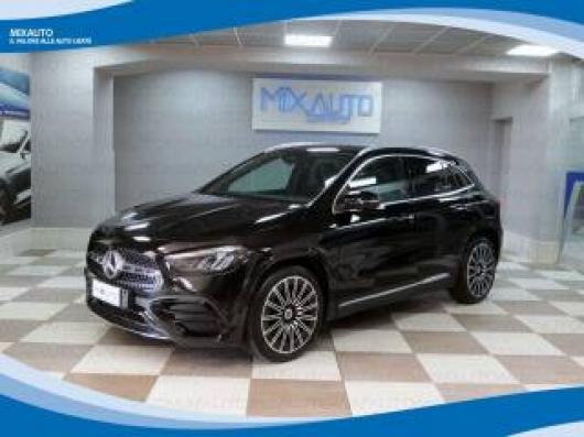 Km 0 MERCEDES GLA 200