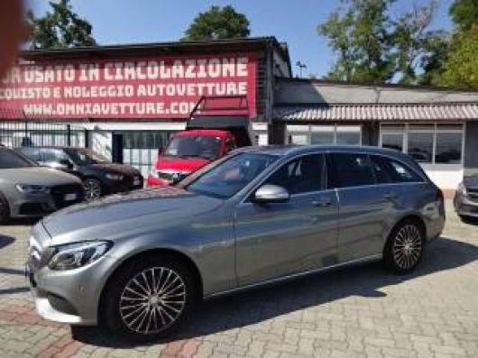 usato MERCEDES C 200
