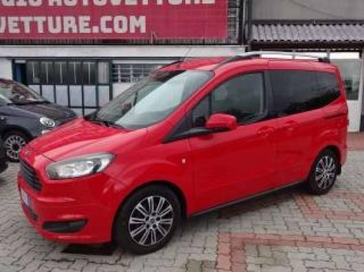usato FORD Tourneo Courier
