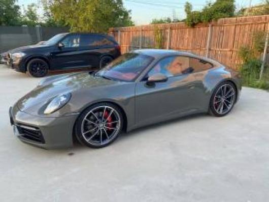 911