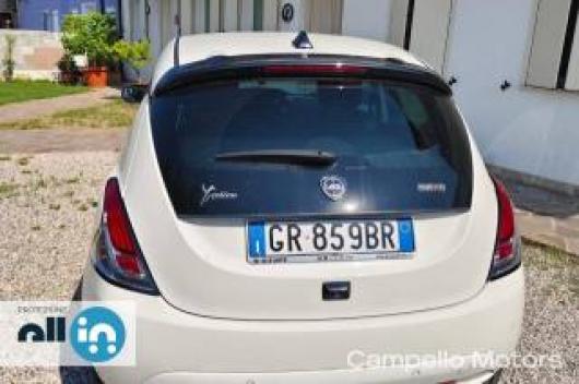 usato LANCIA Ypsilon