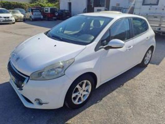 usato PEUGEOT 208
