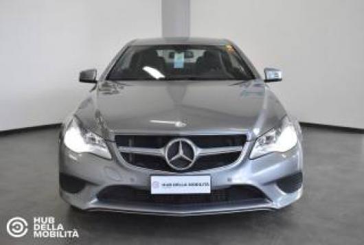 usato MERCEDES E 220
