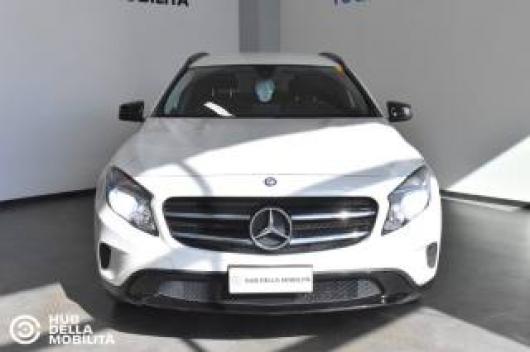 usato MERCEDES GLA 200