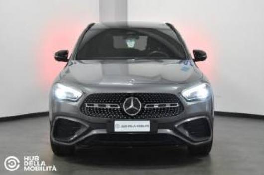 usato MERCEDES GLA 200