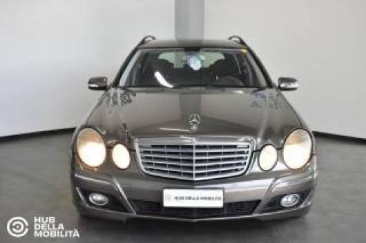 usato MERCEDES E 220