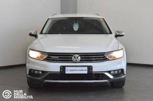 usato VOLKSWAGEN Passat