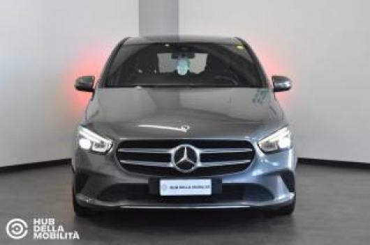 usato MERCEDES B 220