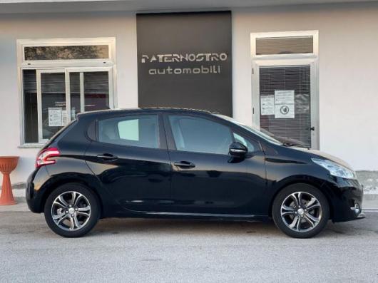 usato PEUGEOT 208