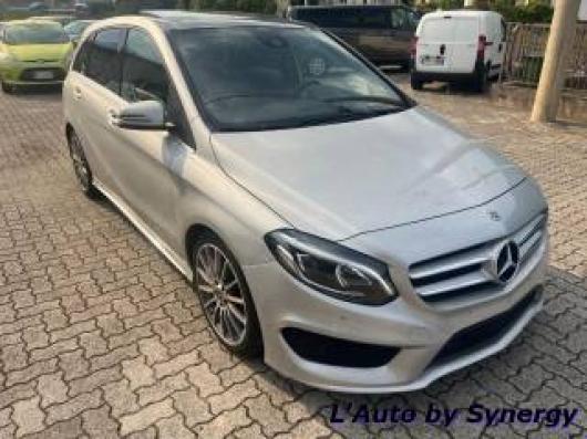 usato MERCEDES B 200