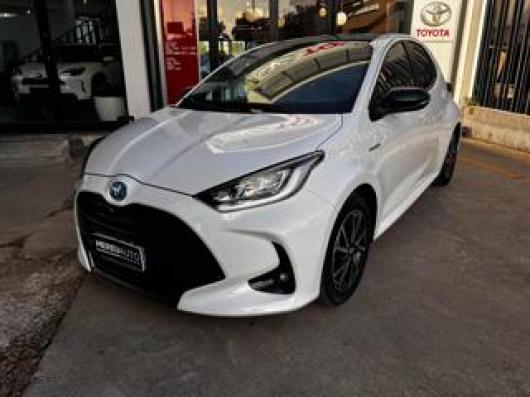 usato TOYOTA Yaris