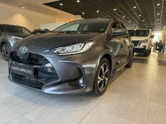 usato TOYOTA Yaris