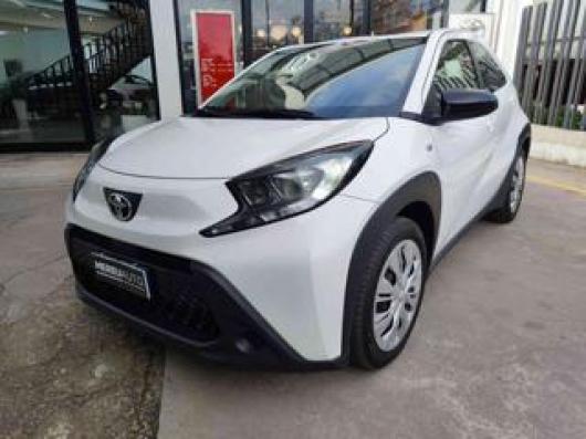 usato TOYOTA Aygo X