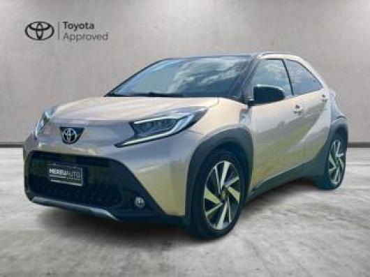 usato TOYOTA Aygo X