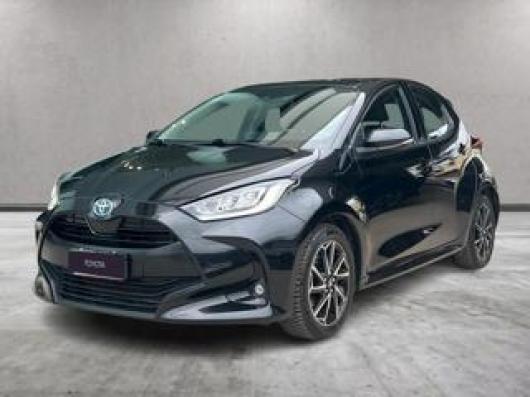 usato TOYOTA Yaris