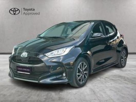 usato TOYOTA Yaris