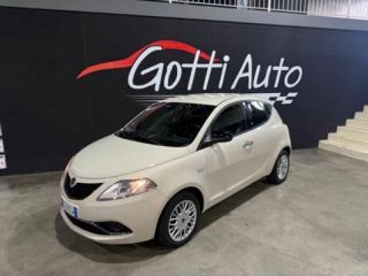 usato LANCIA Ypsilon