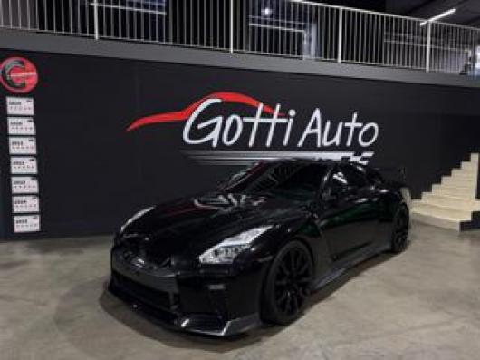 usato NISSAN GT R
