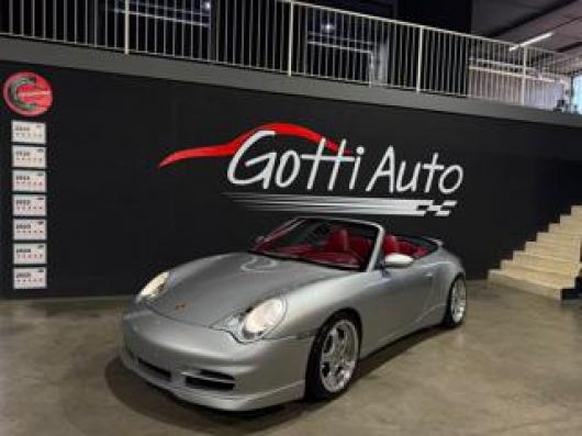911