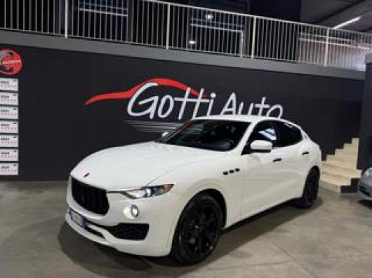 usato MASERATI Levante