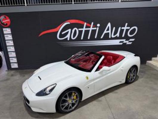 usato FERRARI California