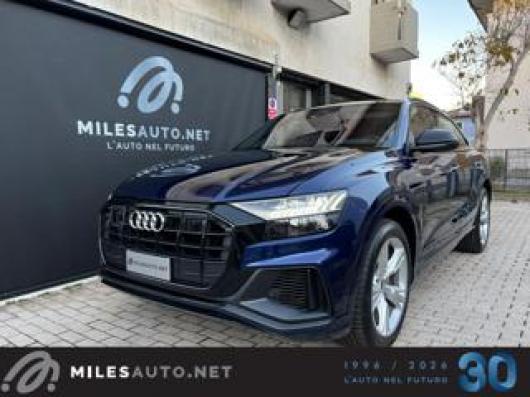 usato AUDI Q8