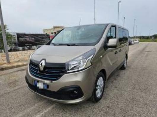 usato RENAULT Trafic