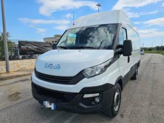 usato IVECO Daily