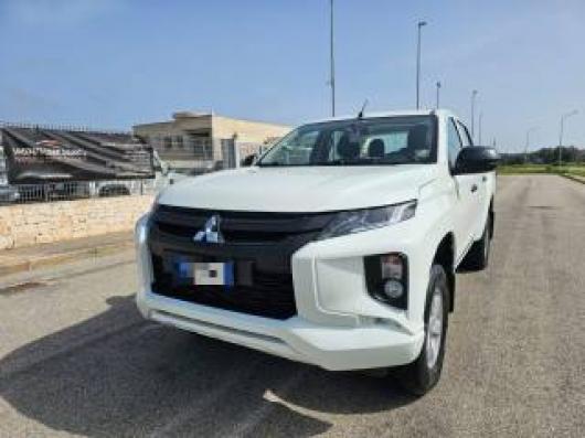 usato MITSUBISHI L200