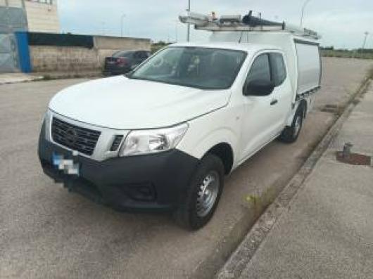 usato NISSAN Navara